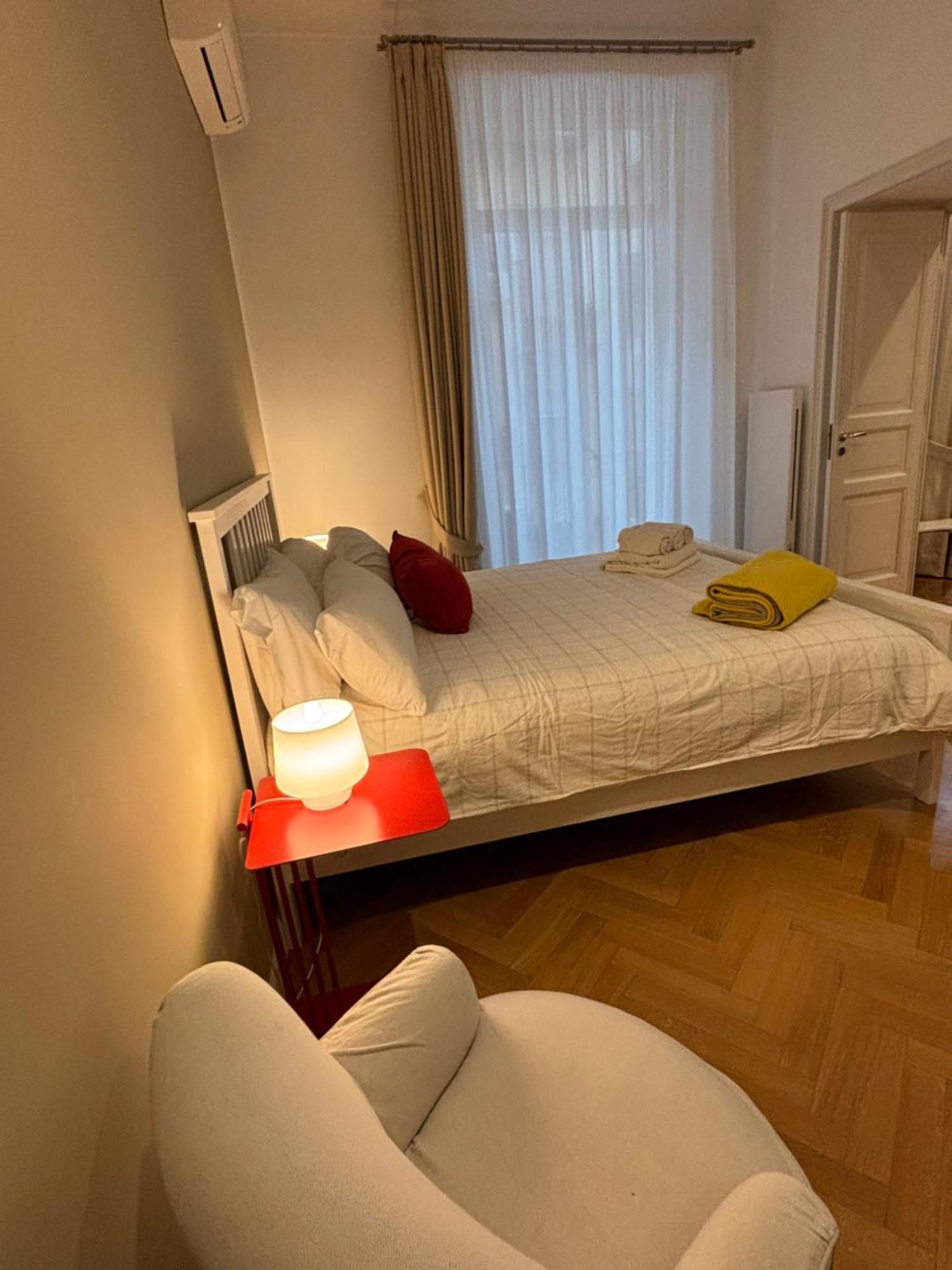 Napoliforever Chiaia Appartement *